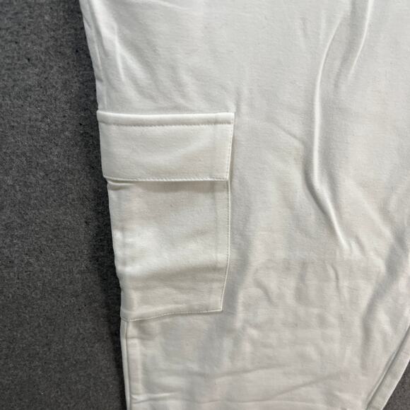 Wicked by Women with Control Cropped Cargo Pants White, Petite X-Large - Picture 8 of 9